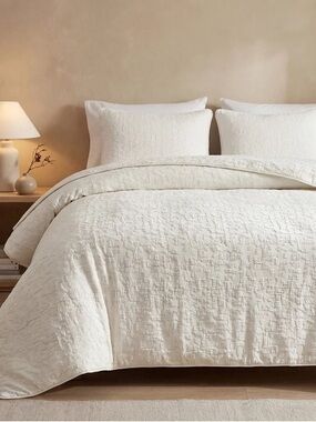 HiEnd Accents Porto Matelassé Textured 3 Piece Duvet Cover Set - Sz Full/Queen